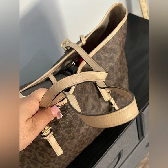 Michael Kors Brown and Cream Tote Bag - Picture 6 of 7